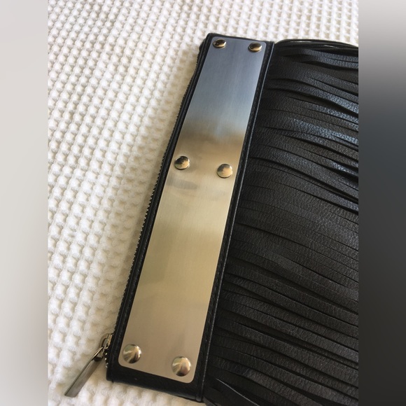 Black fringe clutch - Picture 3 of 5